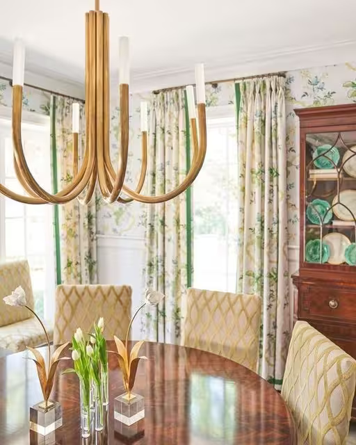 Rousseau 8-Light Medium Chandelier