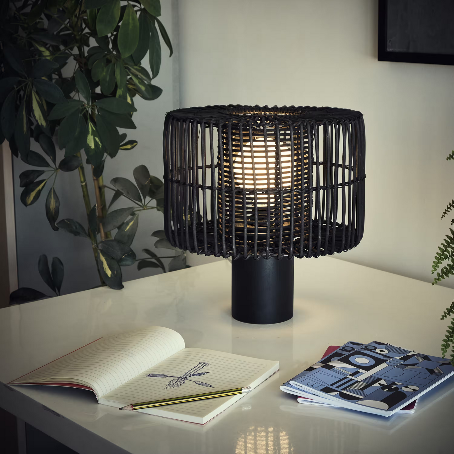 Hedula Table Lamp