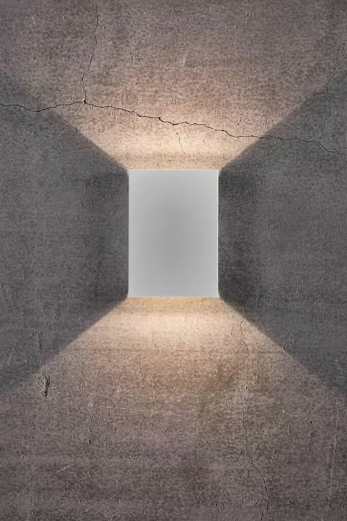 Fold 15 Outdoor Wall Light