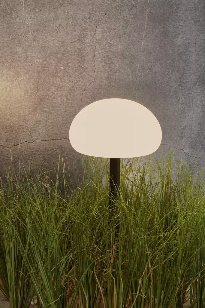 Sponge 20 Portable Outdoor Spike Light White