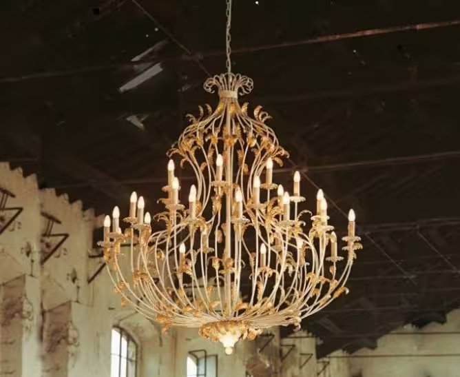 Barocco 32-Light Chandelier