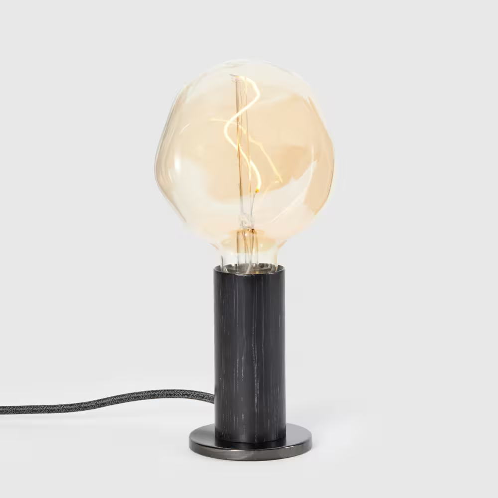 Table Lamp with Voronoi-I Bulb