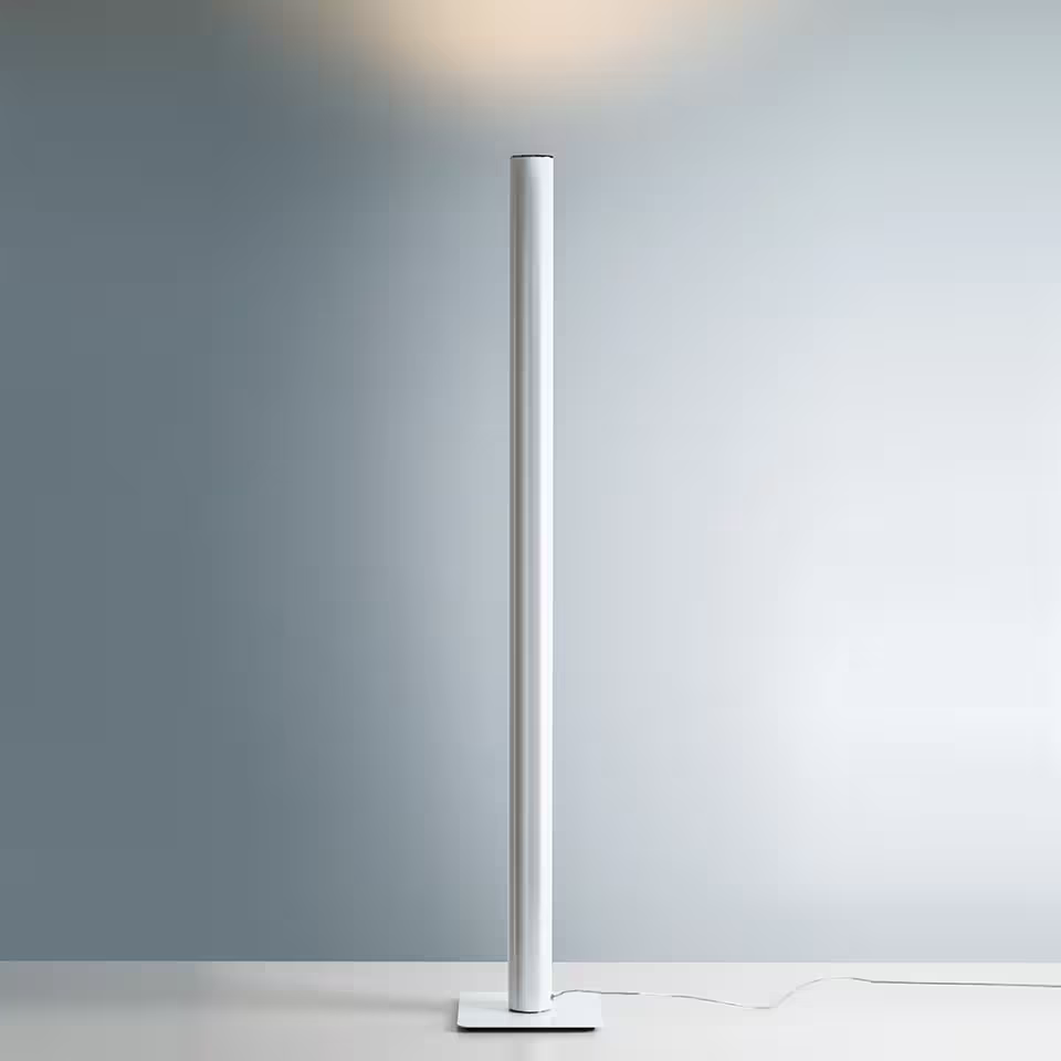 Ilio 2700K LED Floor Lamp