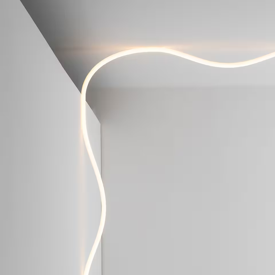 La linea LED Wall/Ceiling/Floor Lamp White