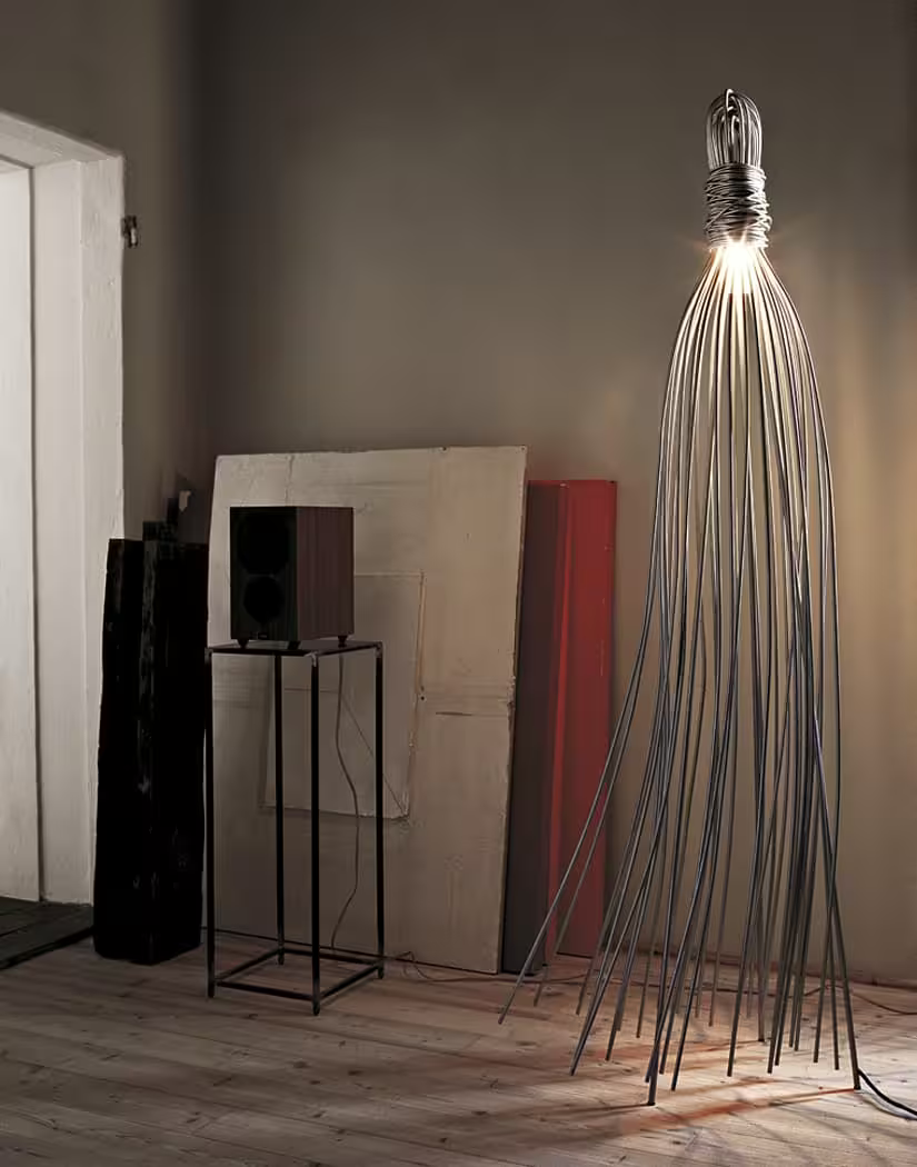 Hugo LED Floor Lamp