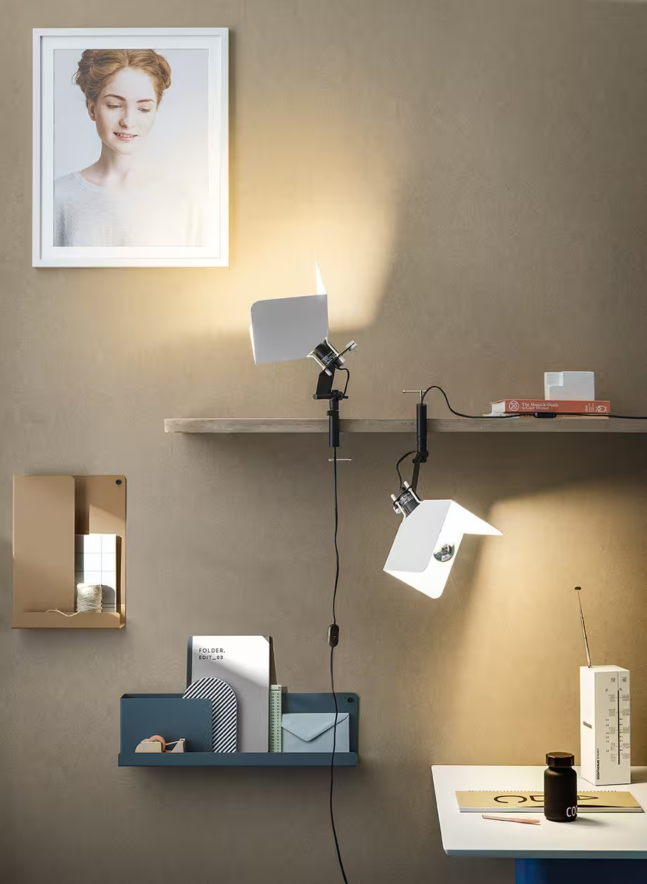 Triedro Morsetto Table & Wall Light