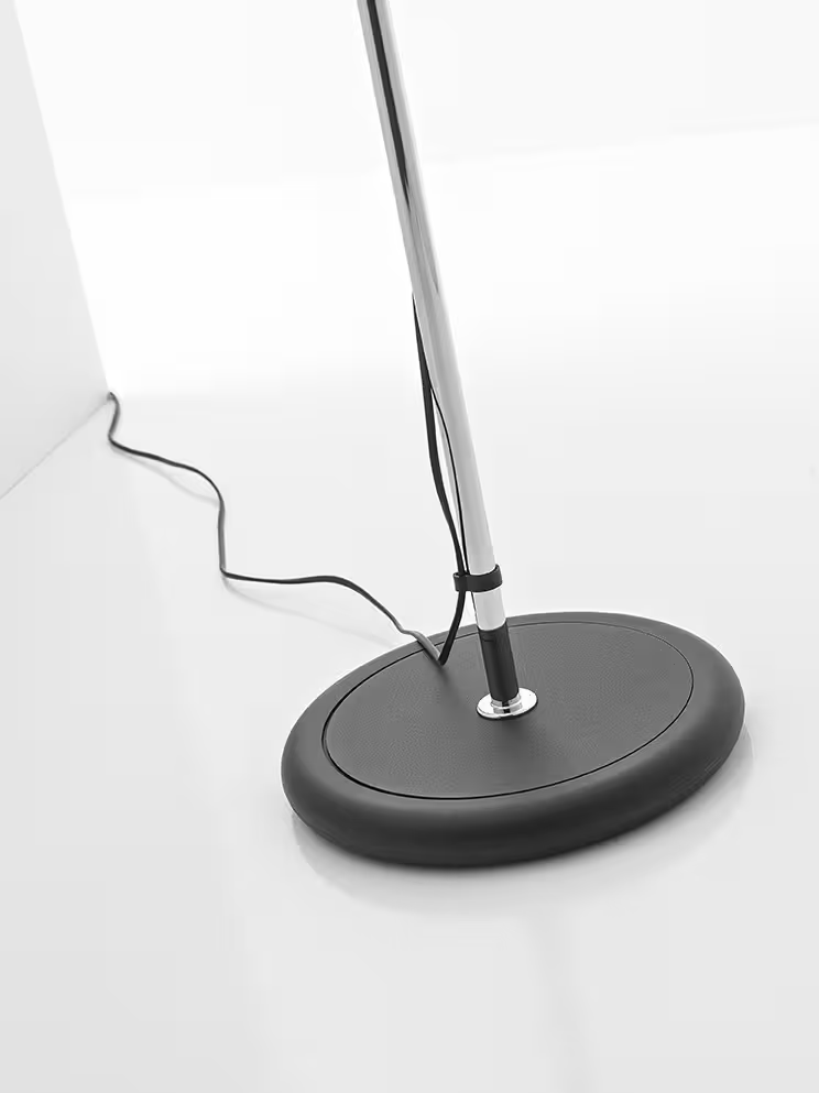Triedro Floor Lamp