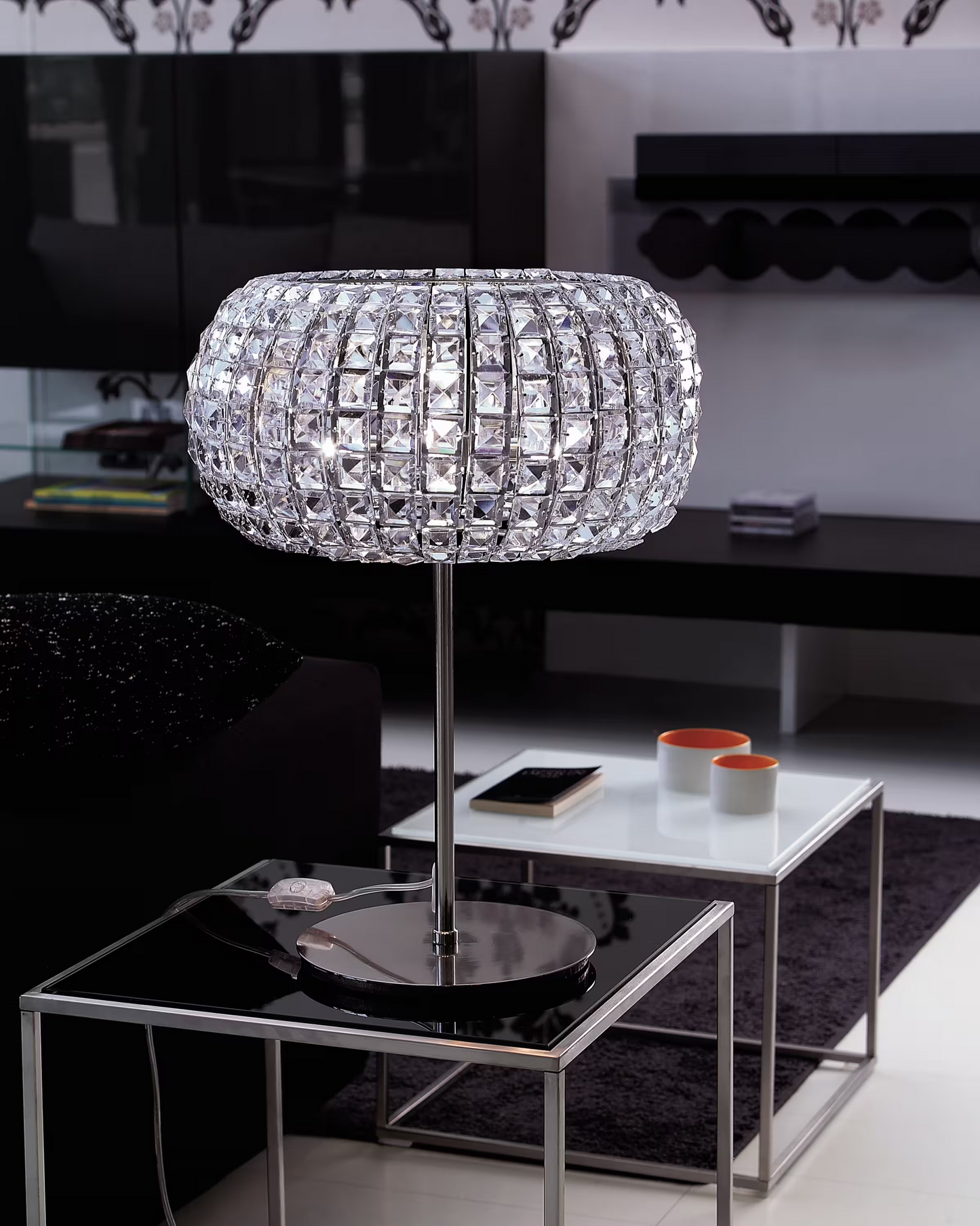 Nashira LG Table Lamp