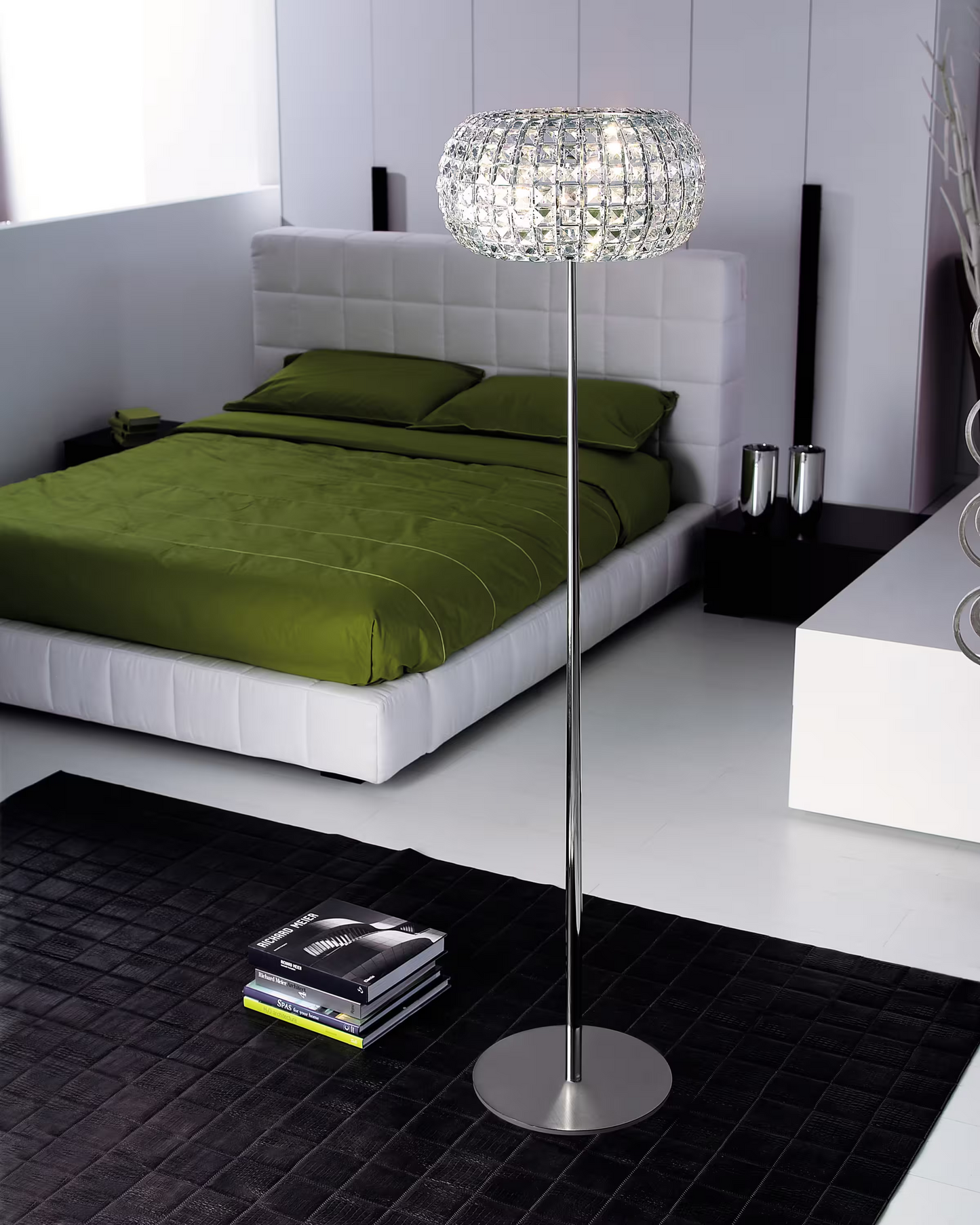 Nashira T Floor Lamp