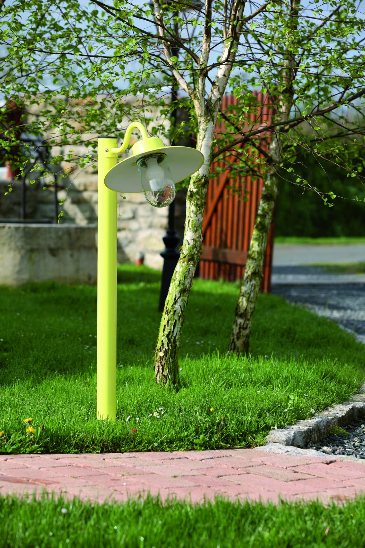 Belcour Model 3 Clear Glass Bollard