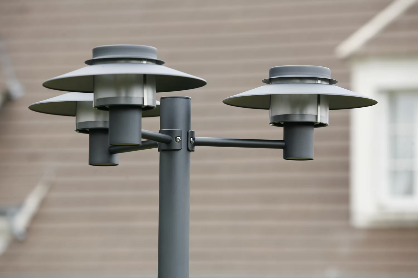Kerlouan Large Three-Arm Clear Glass Lamp Post