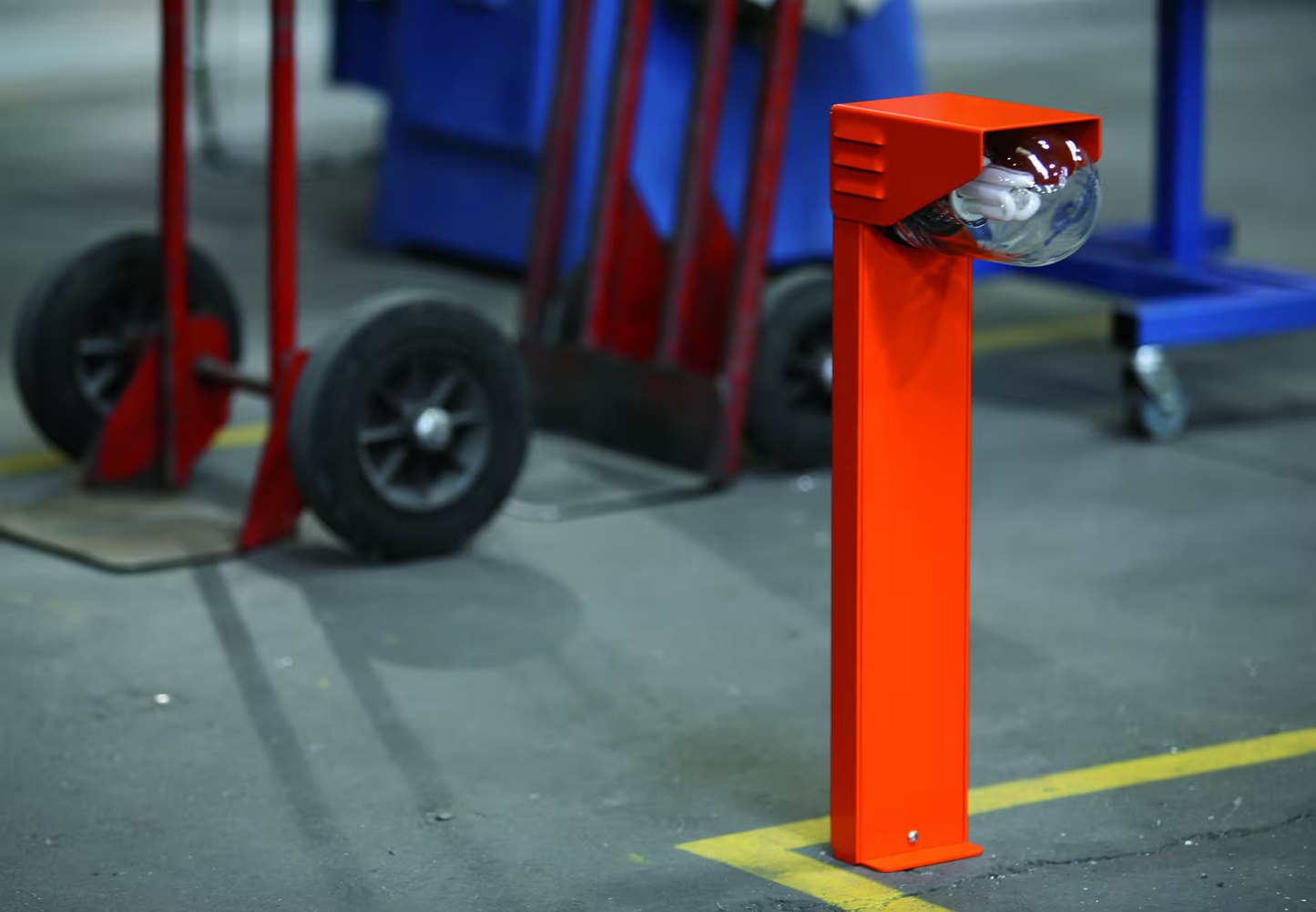 RP195 Large Clear Glass Bollard