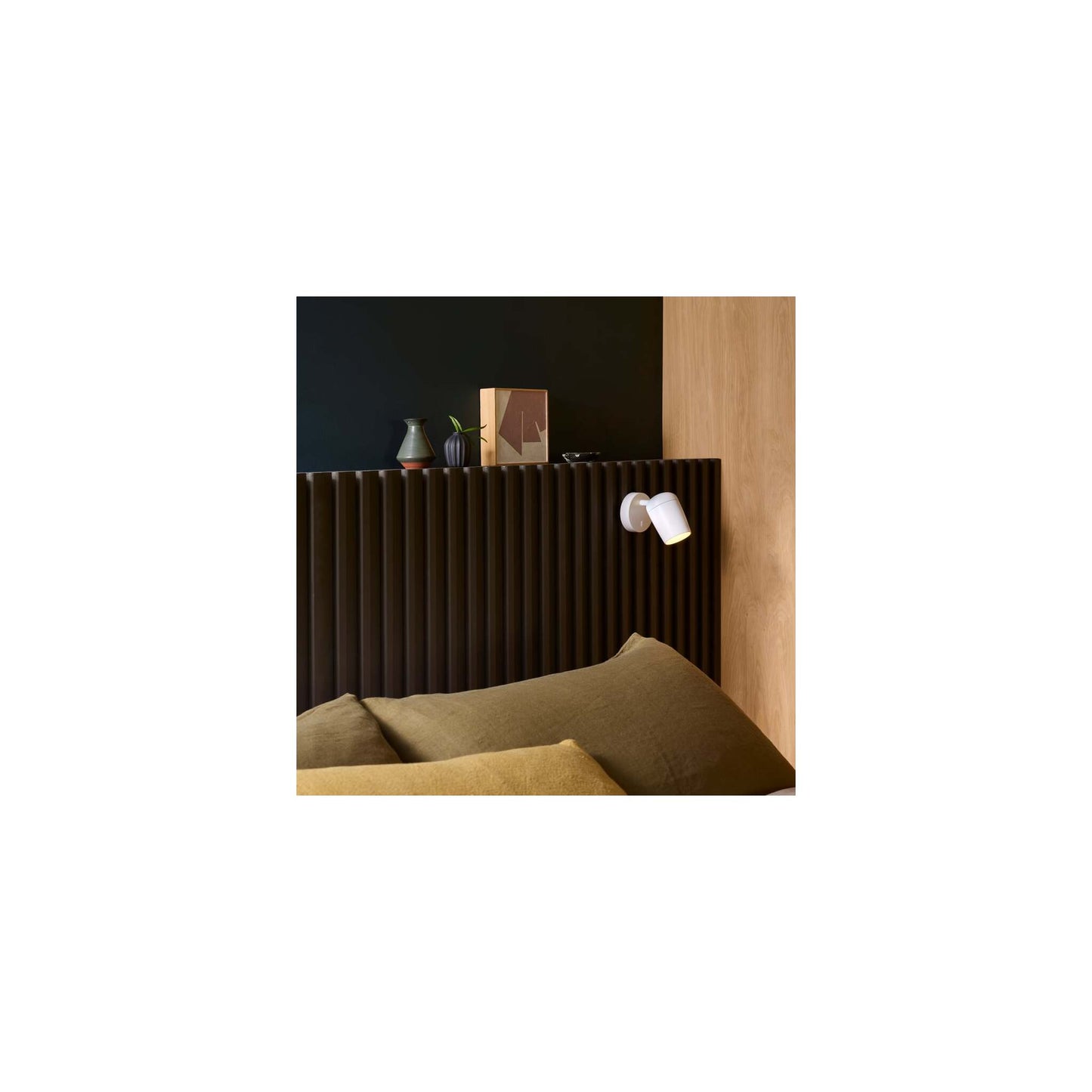 Koto Single Switched Wall Light