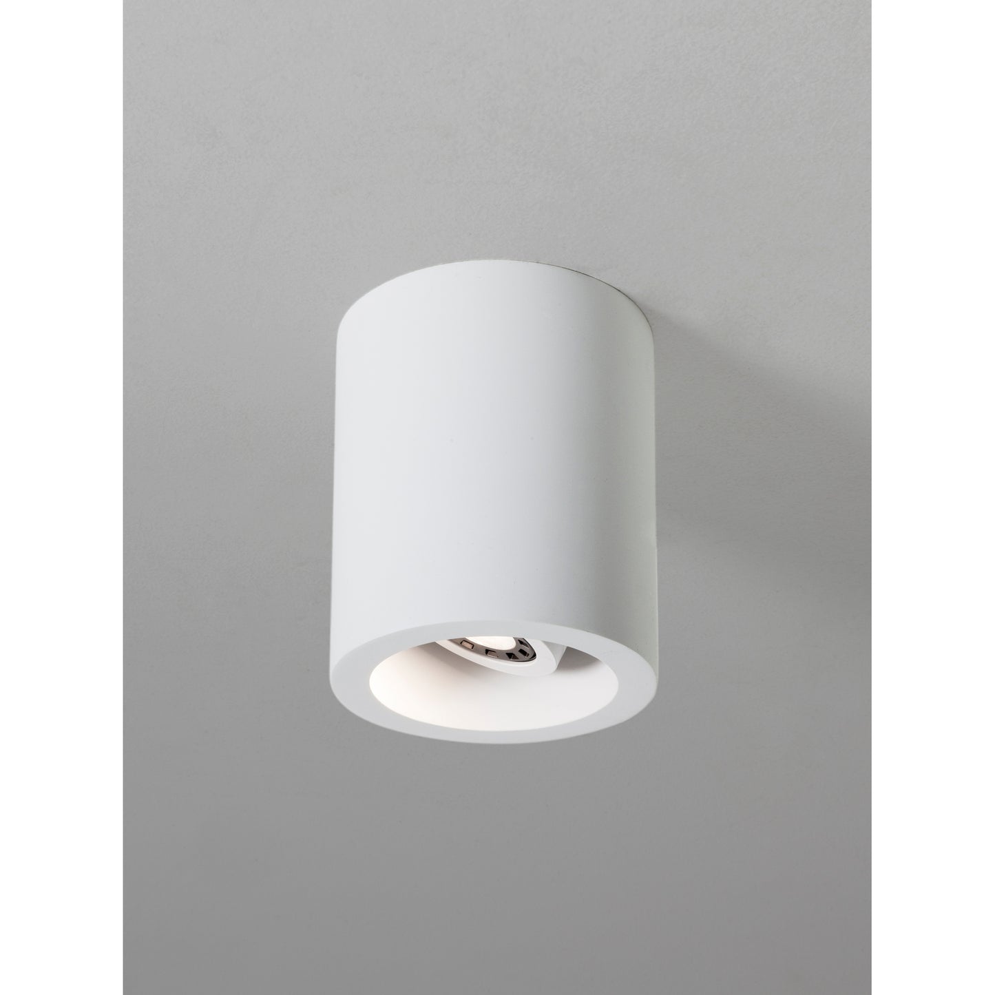 Osca 140 Adjustable White Downlight