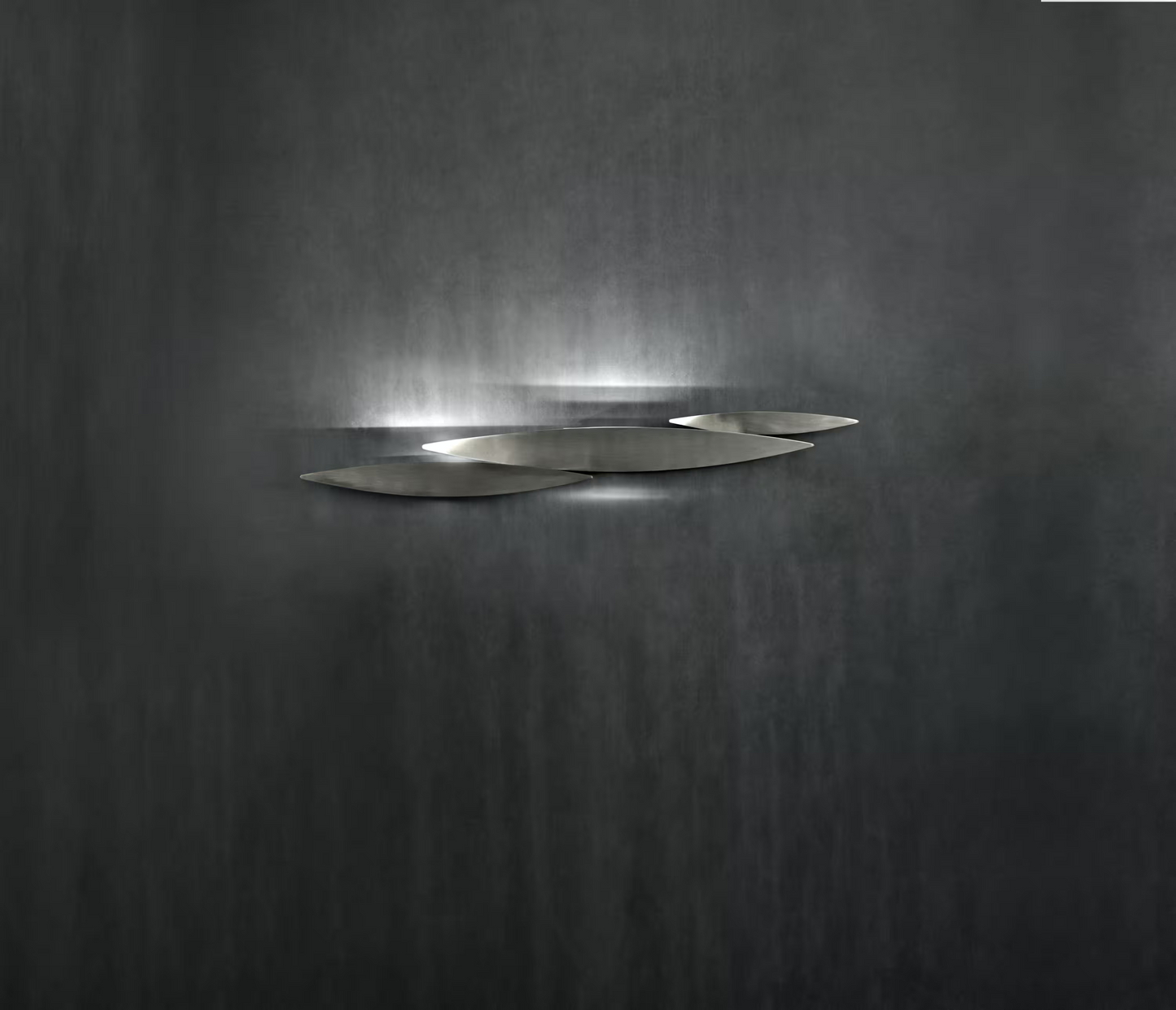 I Lucci Argentati LED Wall Light