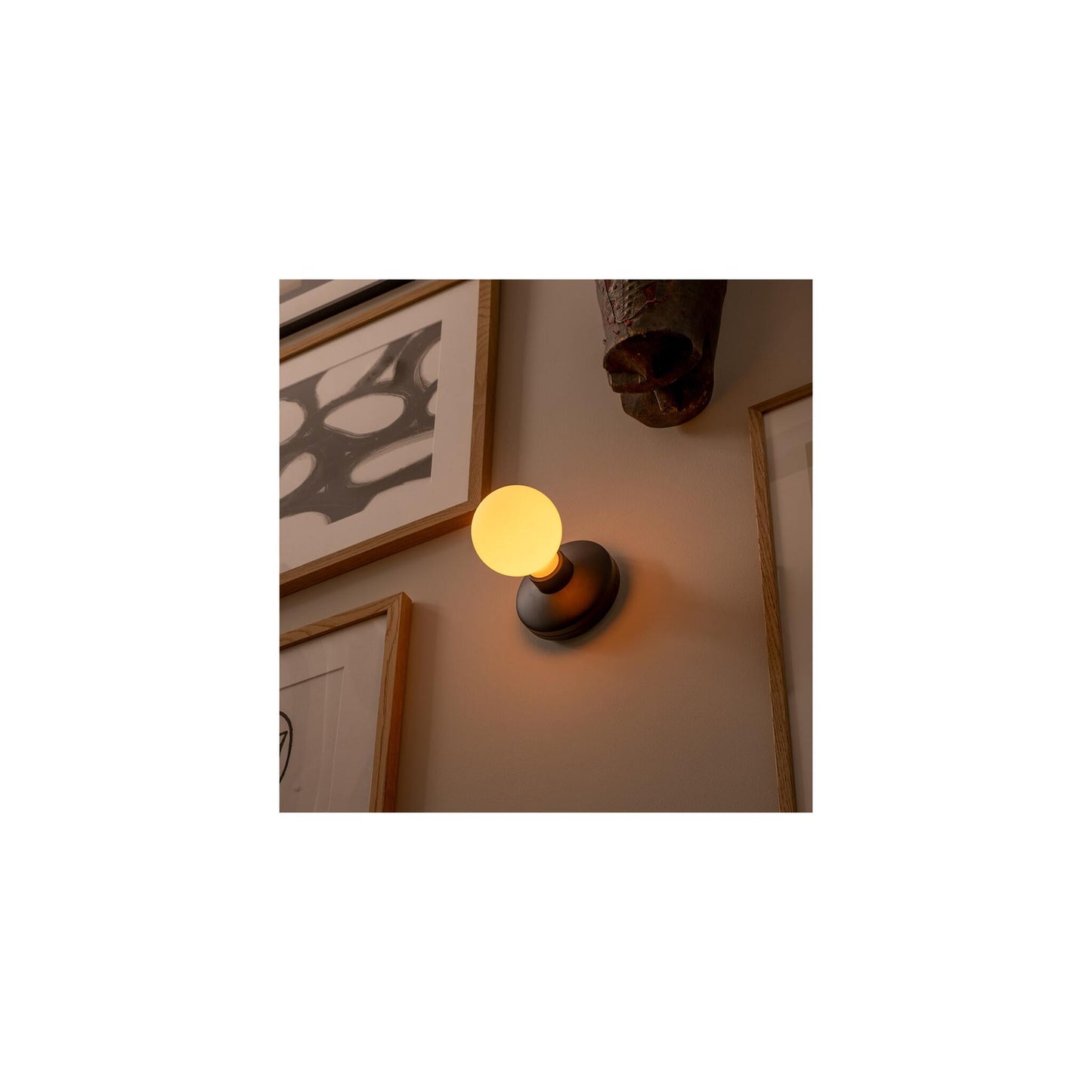 Bee Wall Light