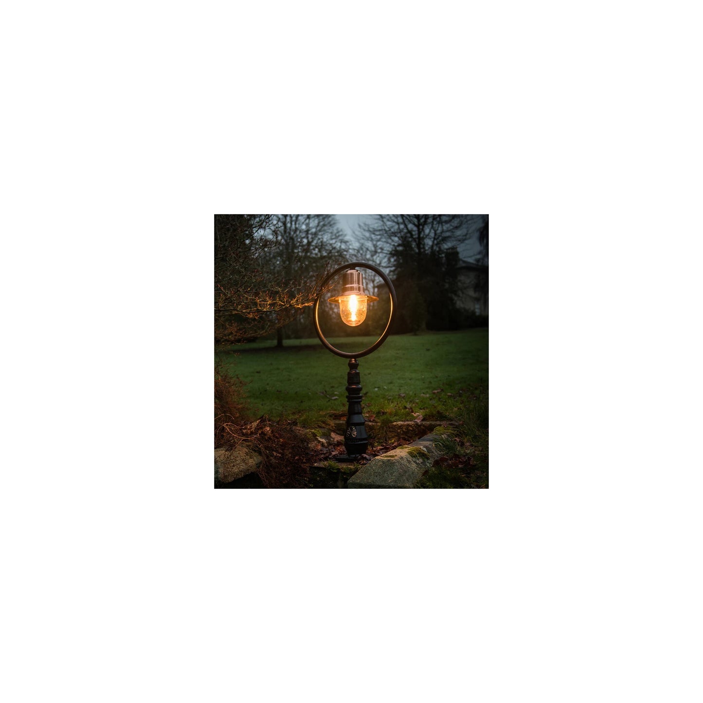 Classic railway style pedestal light in cast iron and steel 1.21m