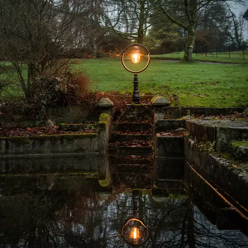 Classic Railway Style Pedestal Light In Cast Iron And Steel 1.21M