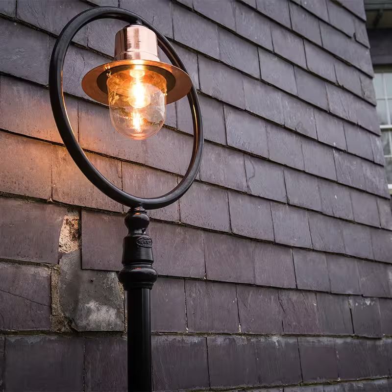 Classic Railway Style Lamp Post In Cast Iron And Steel 2.73M