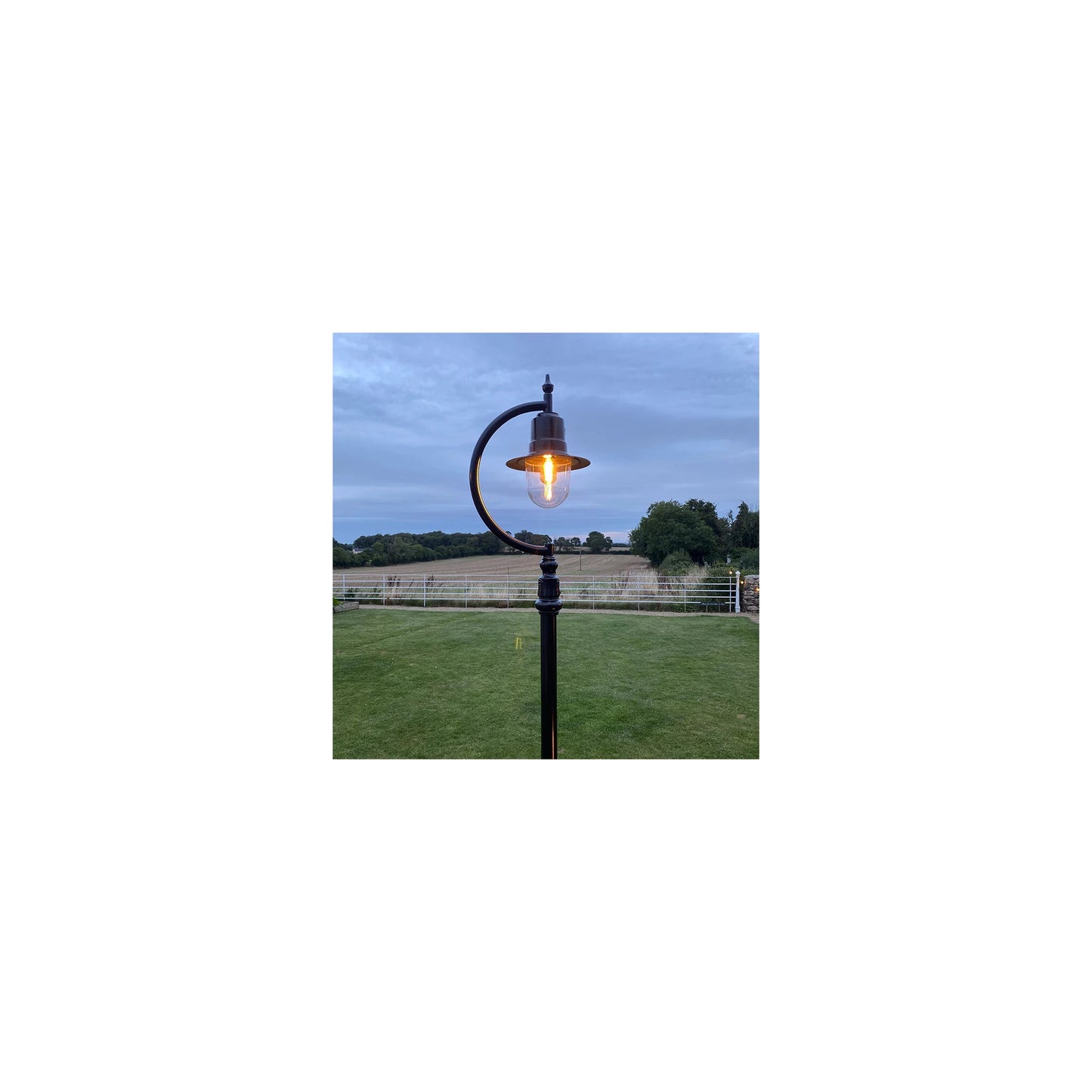 Vintage tear drop lamp post in cast iron and steel