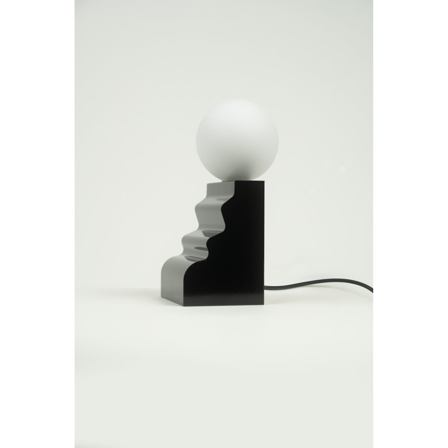 Moulures Small Debout Table Lamp in Black