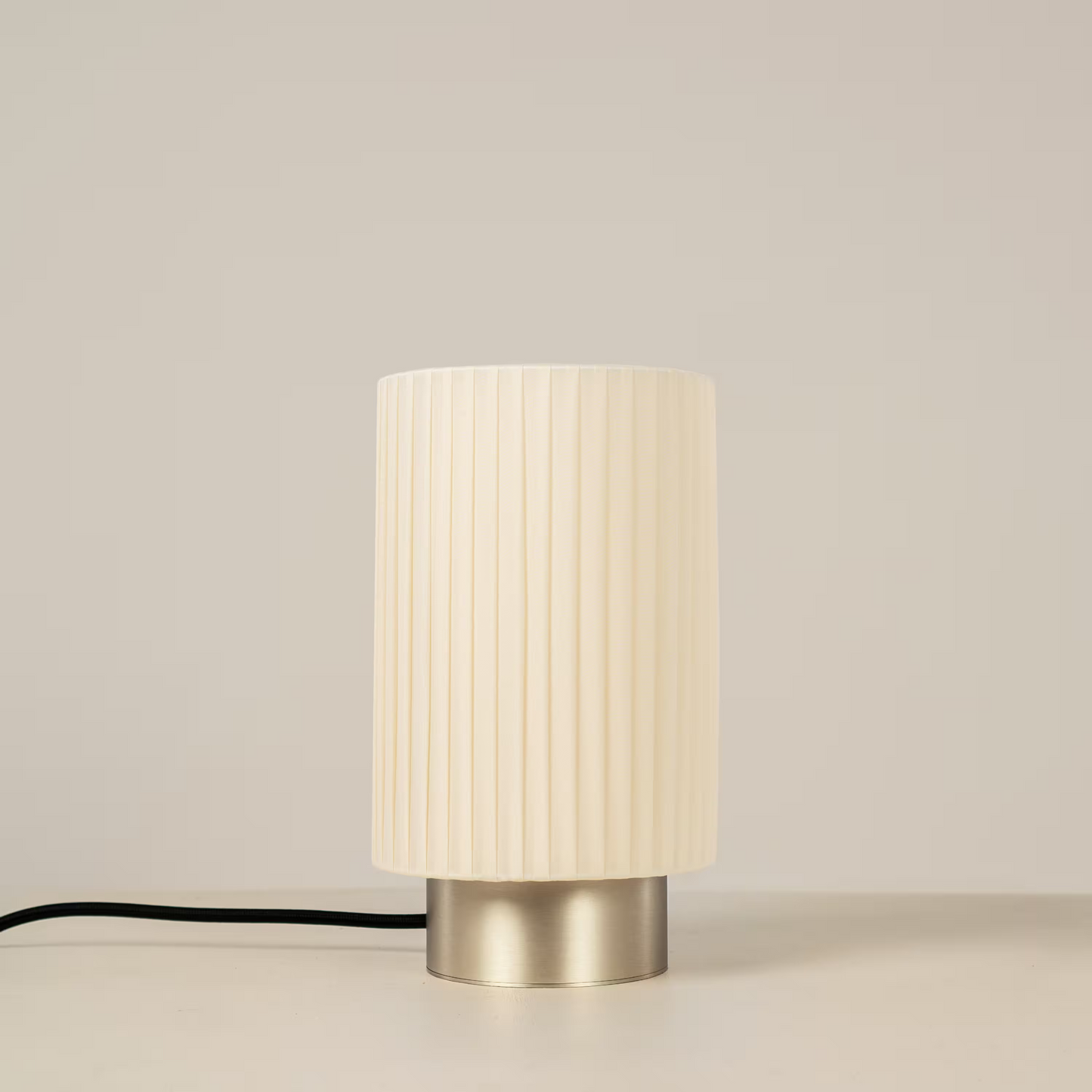 Ruban D100 Table Lamp