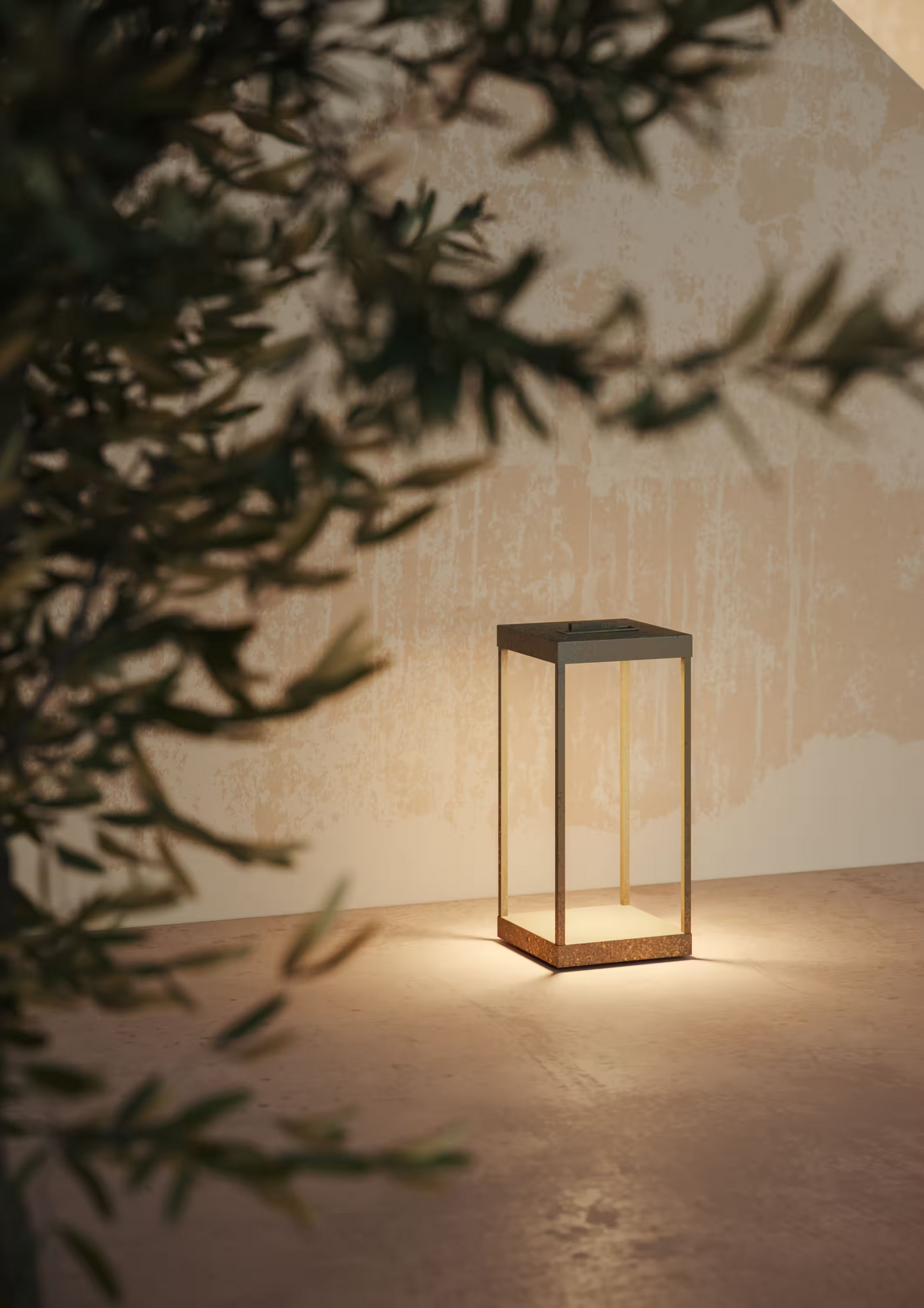 Lanterne Slim Outdoor Floor Lamp