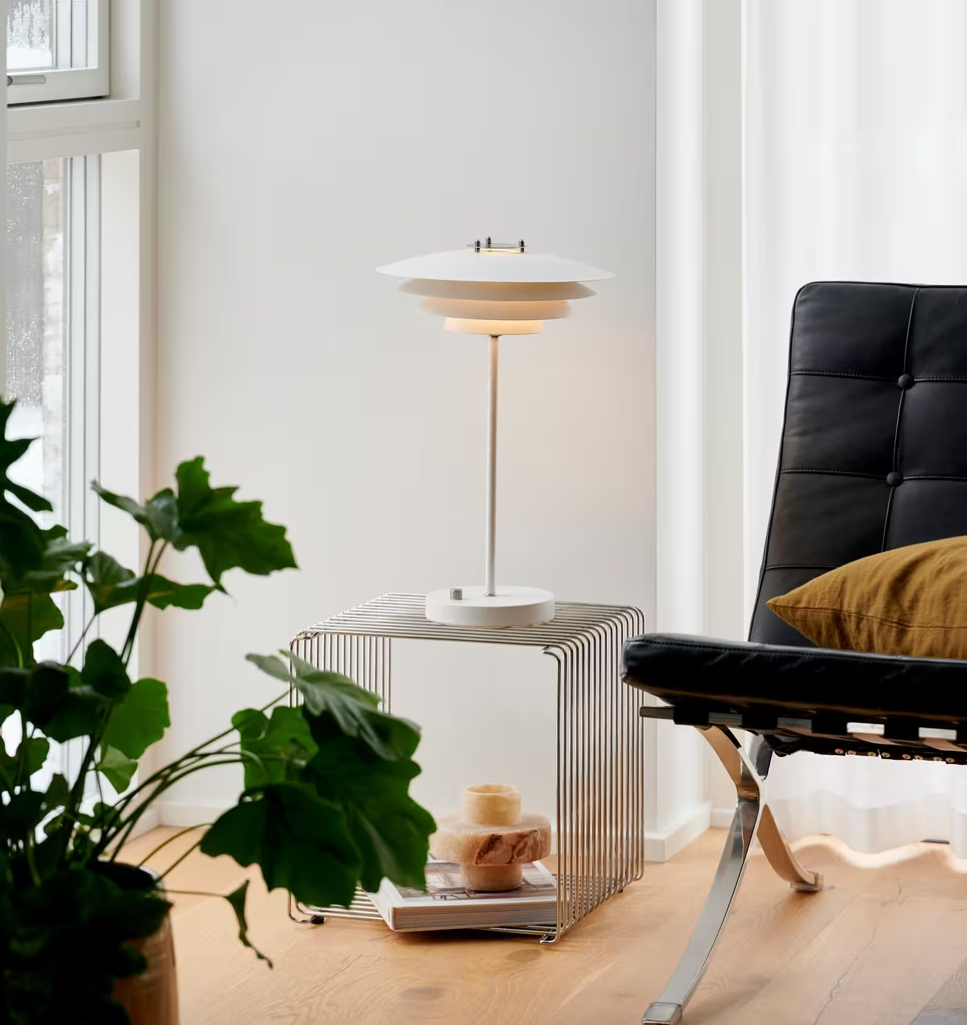 Bretagne Table Lamp