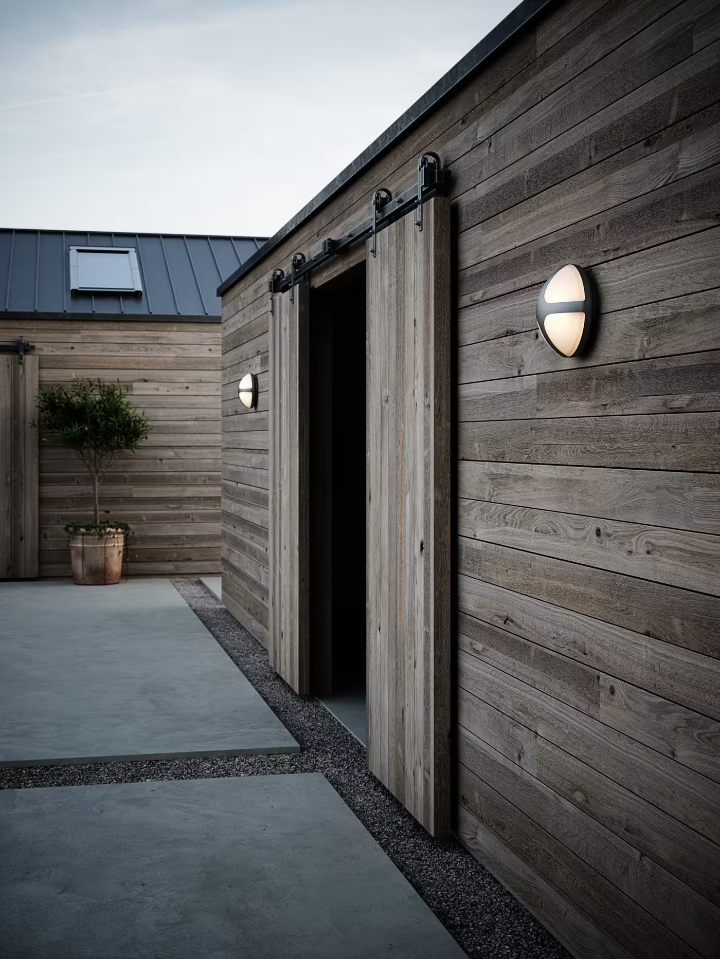 Cross 25 Outdoor Wall Light