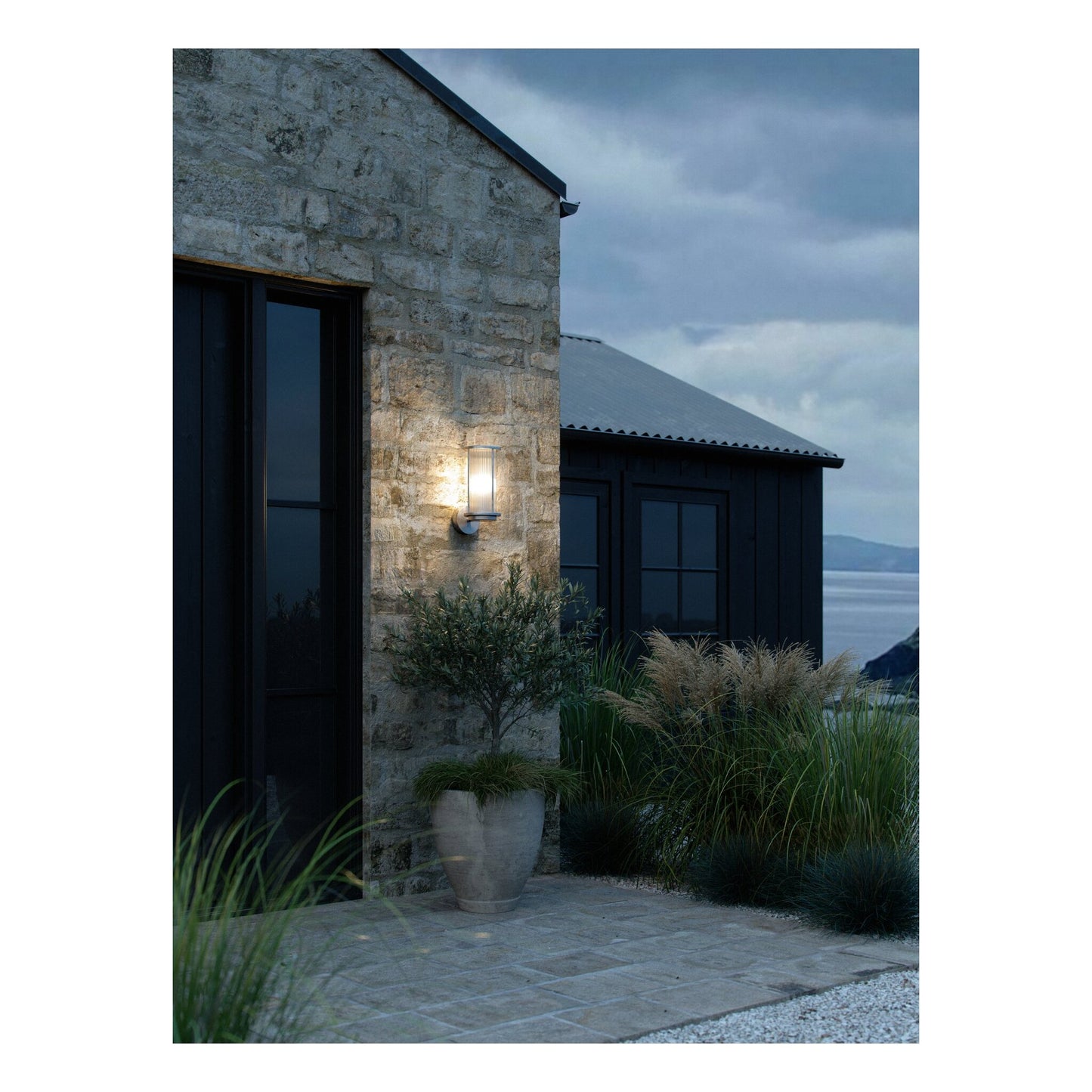 Linton Wall Light