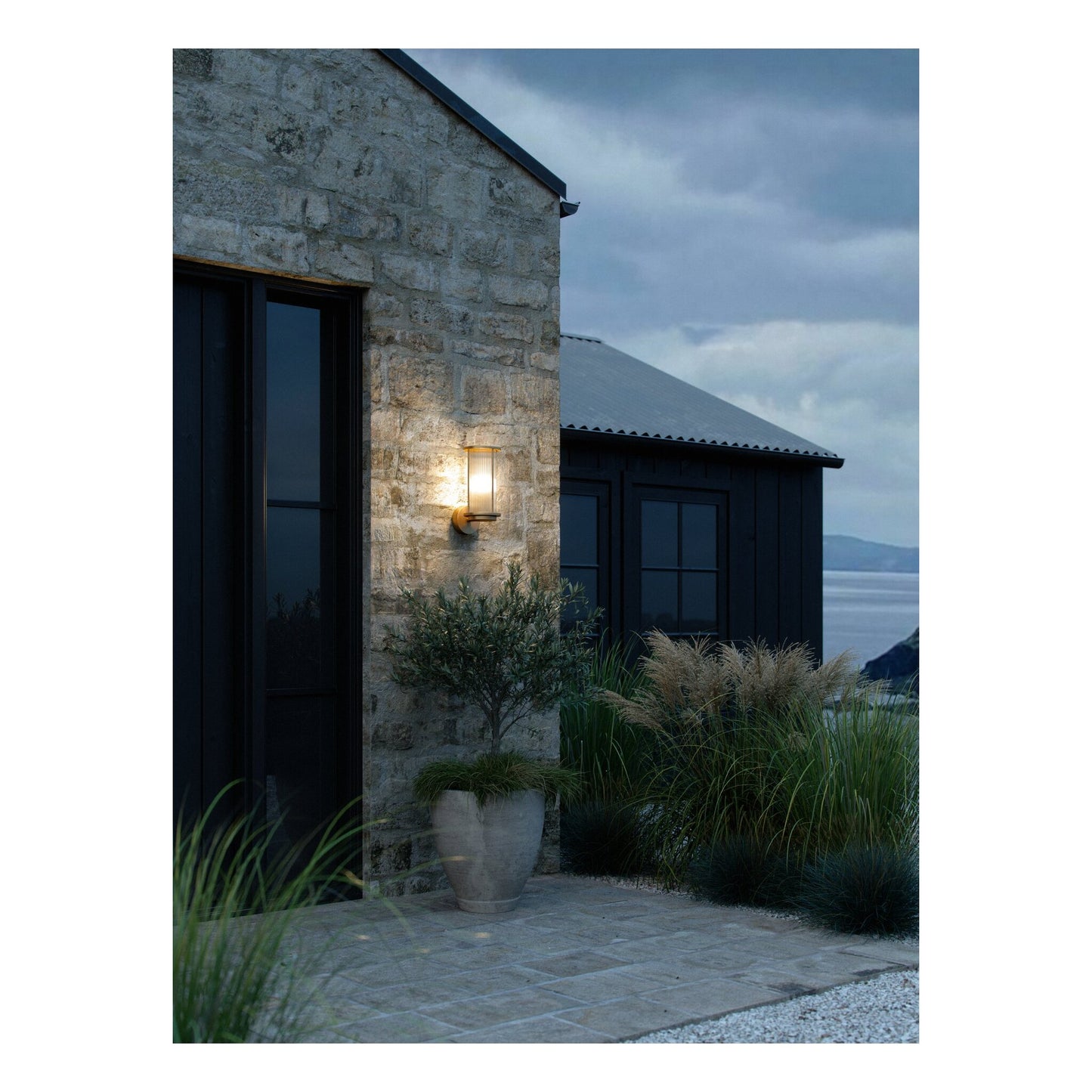 Linton Wall Light