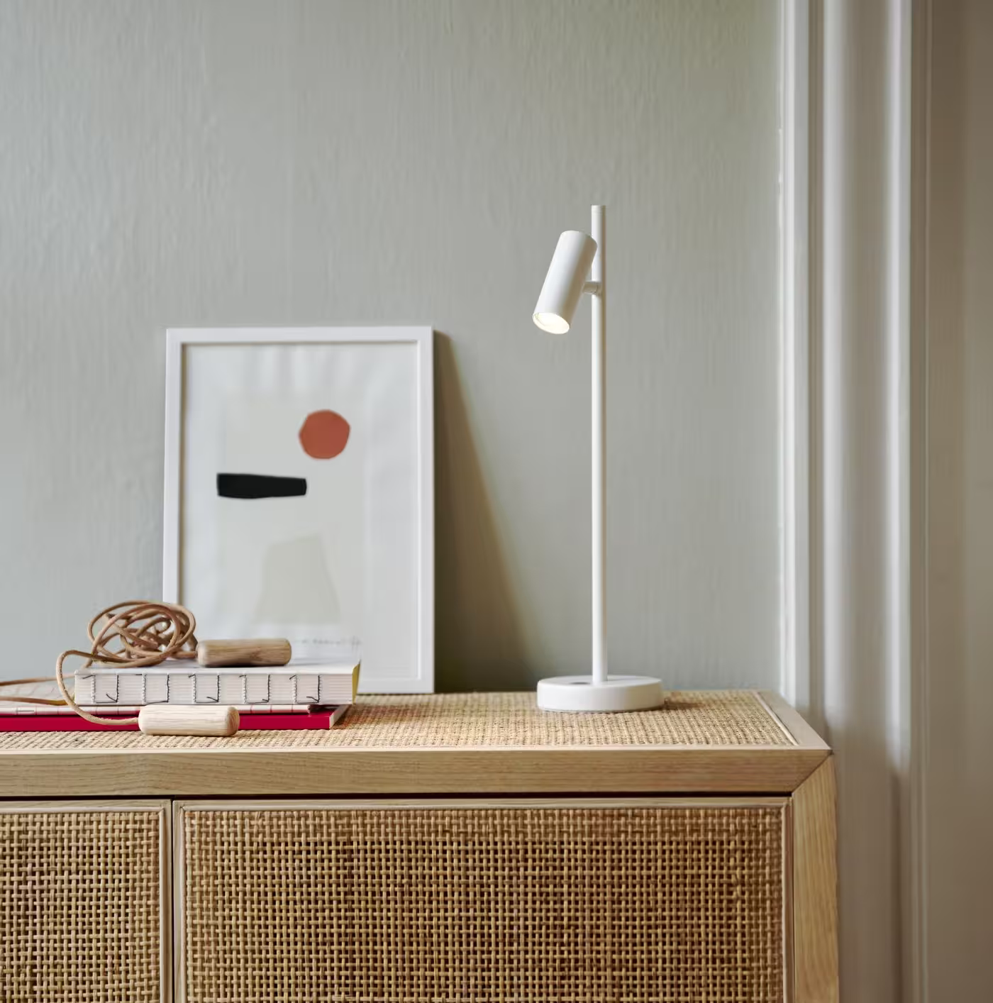 Omari Table Lamp