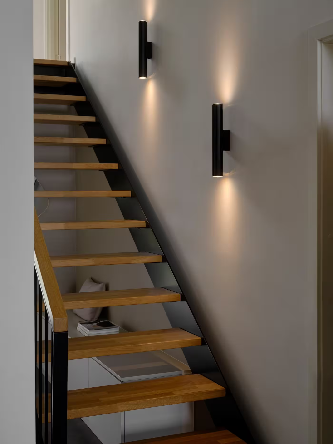 Vico long Wall Light in Black