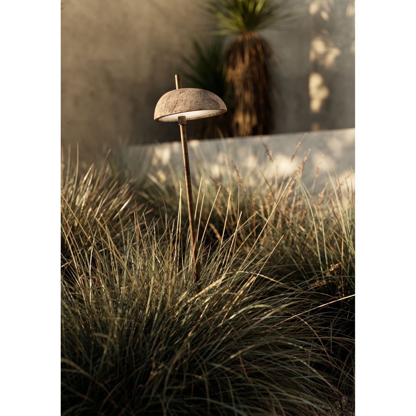 Pantarhei 331 Outdoor Garden Light in Brass