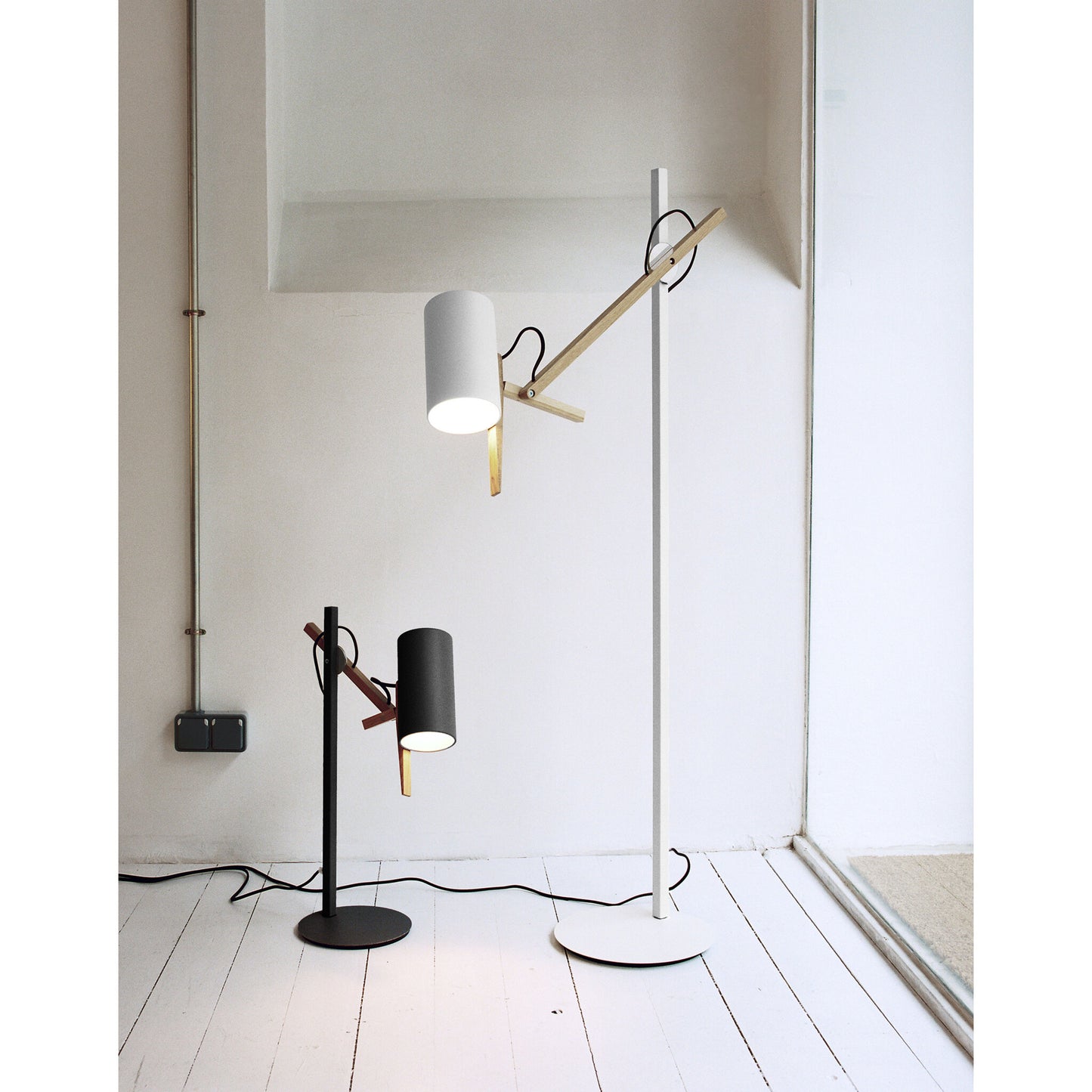 Scantling S Table Lamp