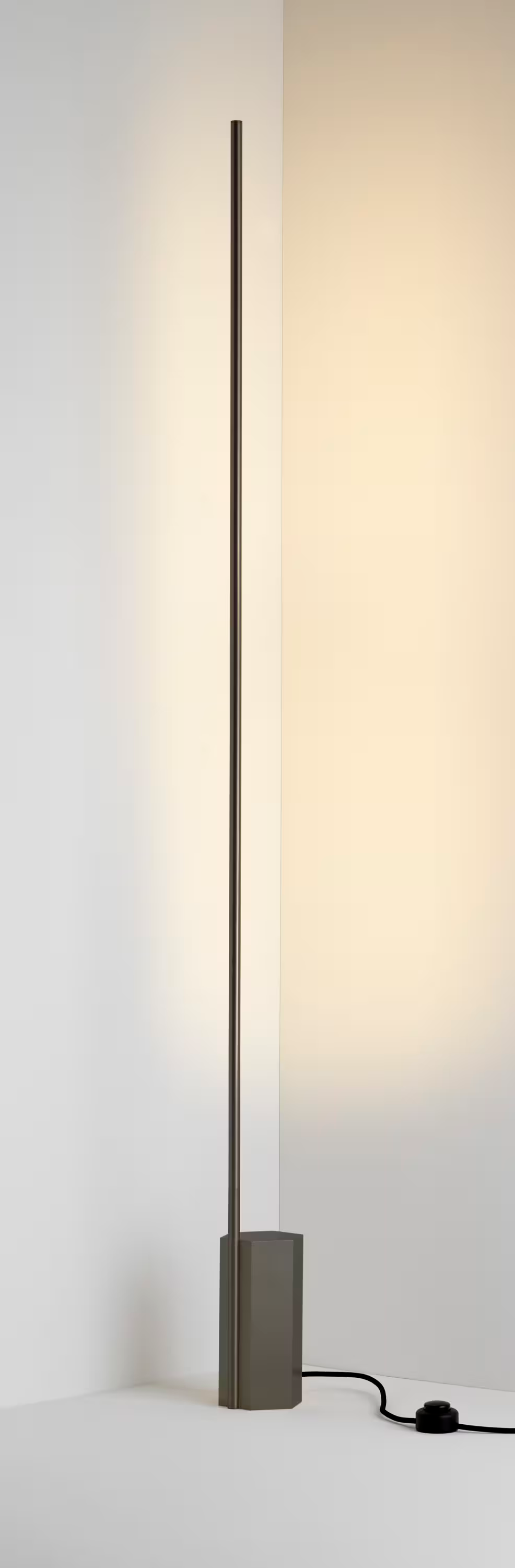 Link LED Floor Lamp