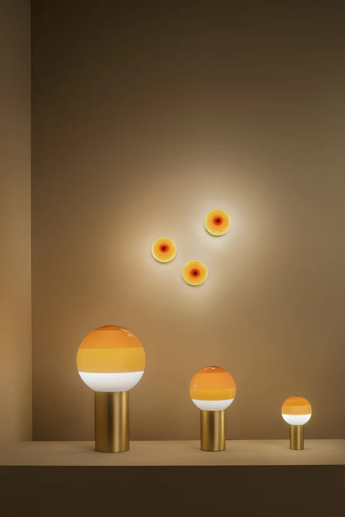 Dipping Light Table Lamp