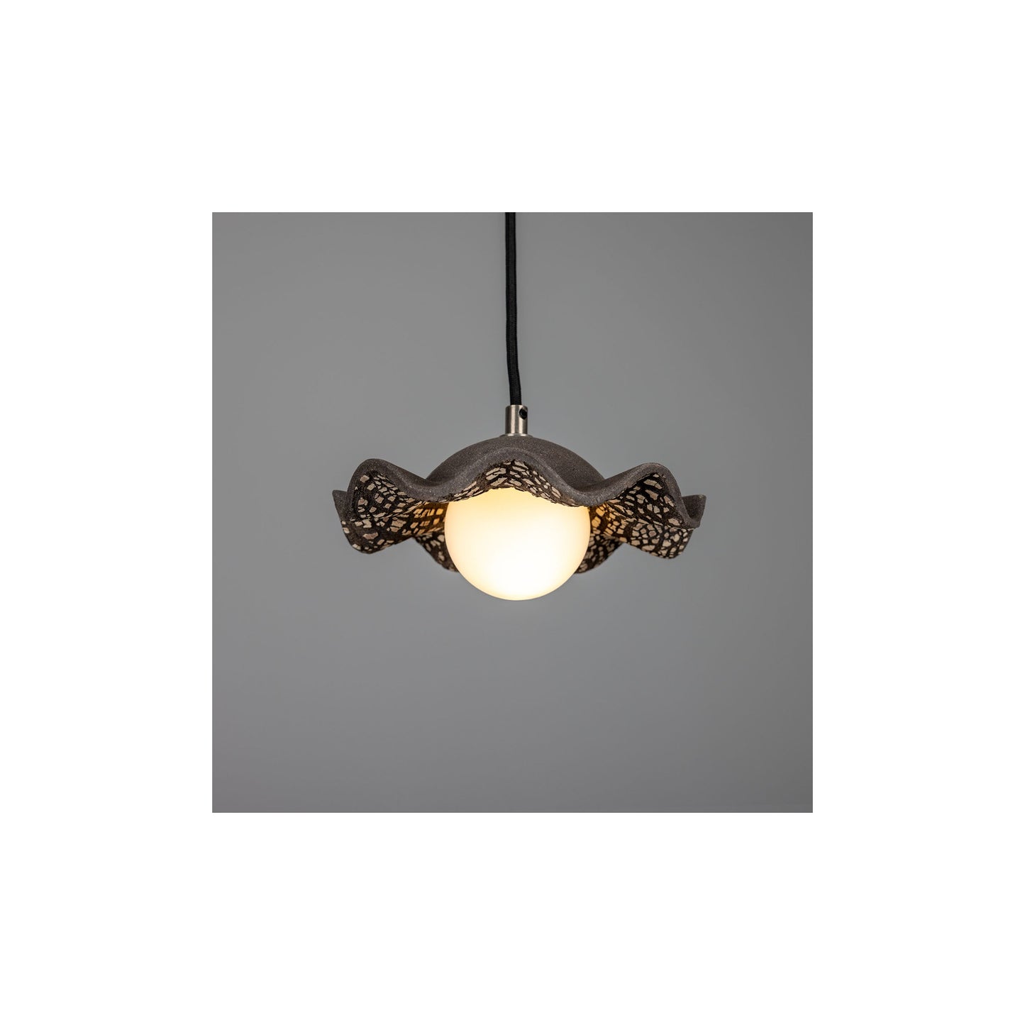 Rivale Pendant with Wavy Ceramic Shade