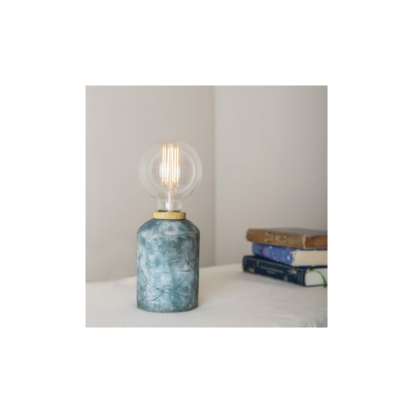 Bixa Ceramic Table Lamp