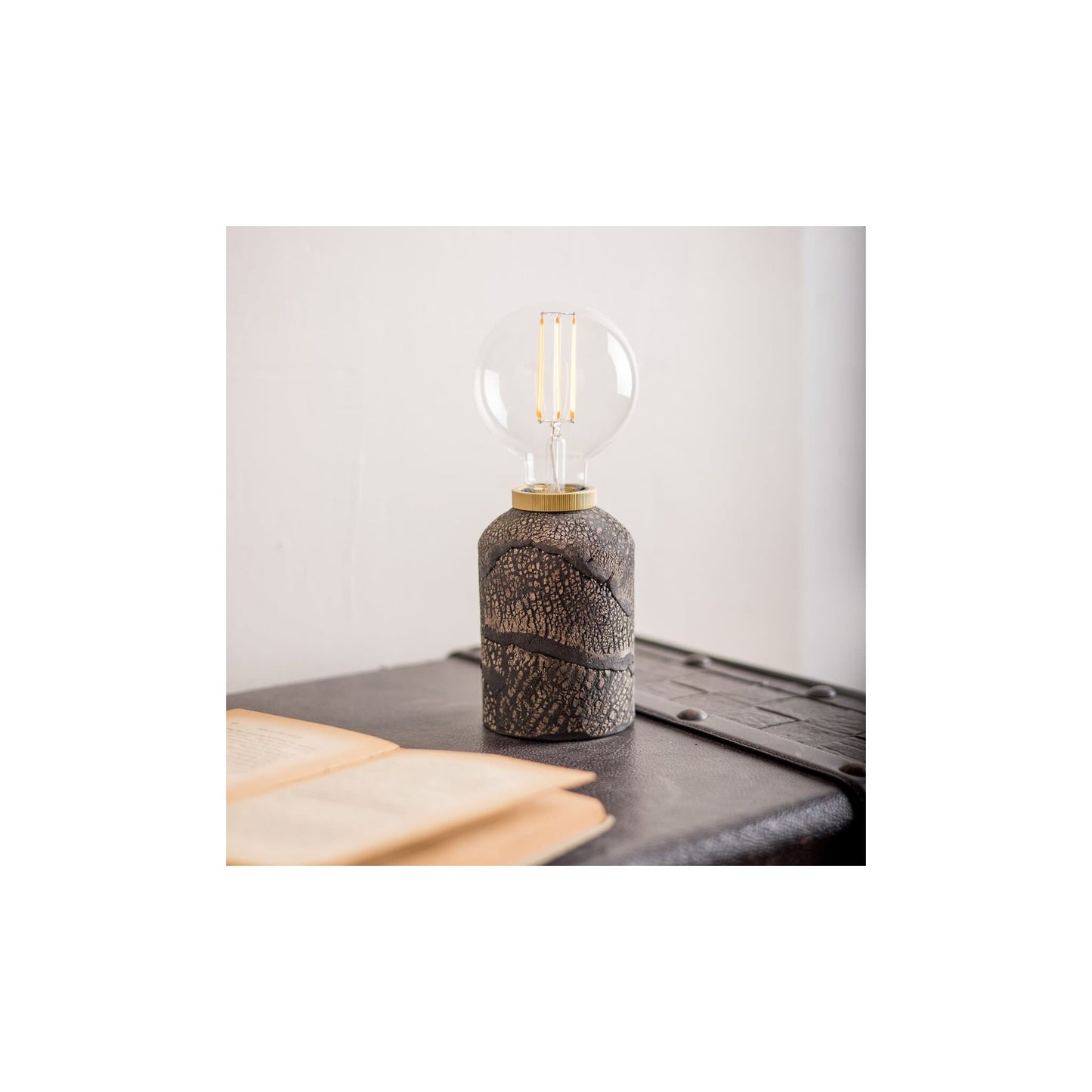 Bixa Ceramic Table Lamp