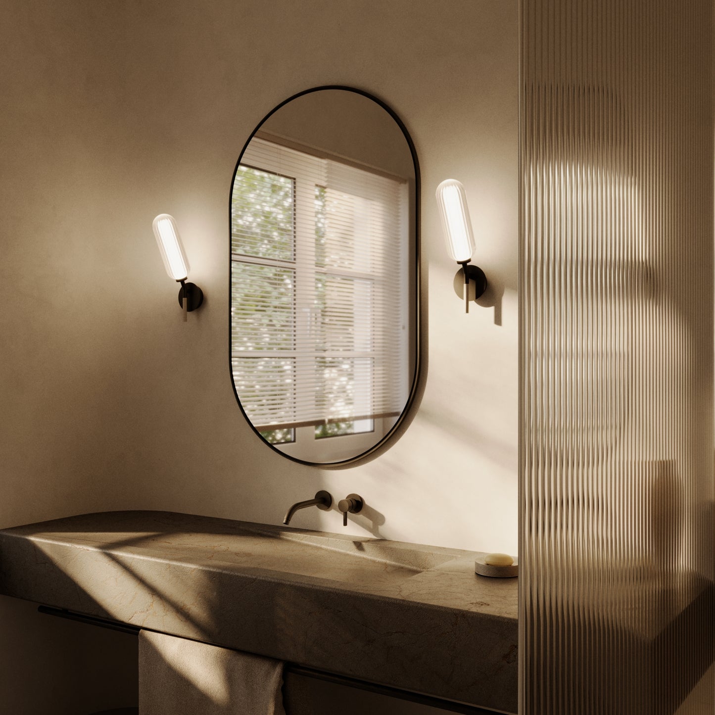 Lari Wall Light