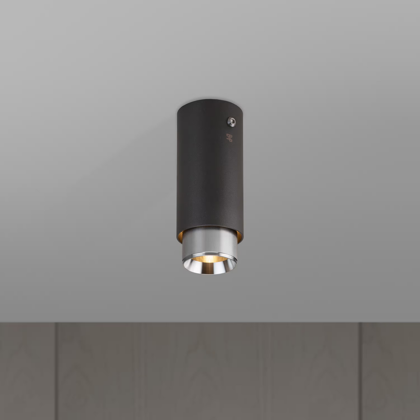 Exhaust Linear Surface Downlight with Detail Kit