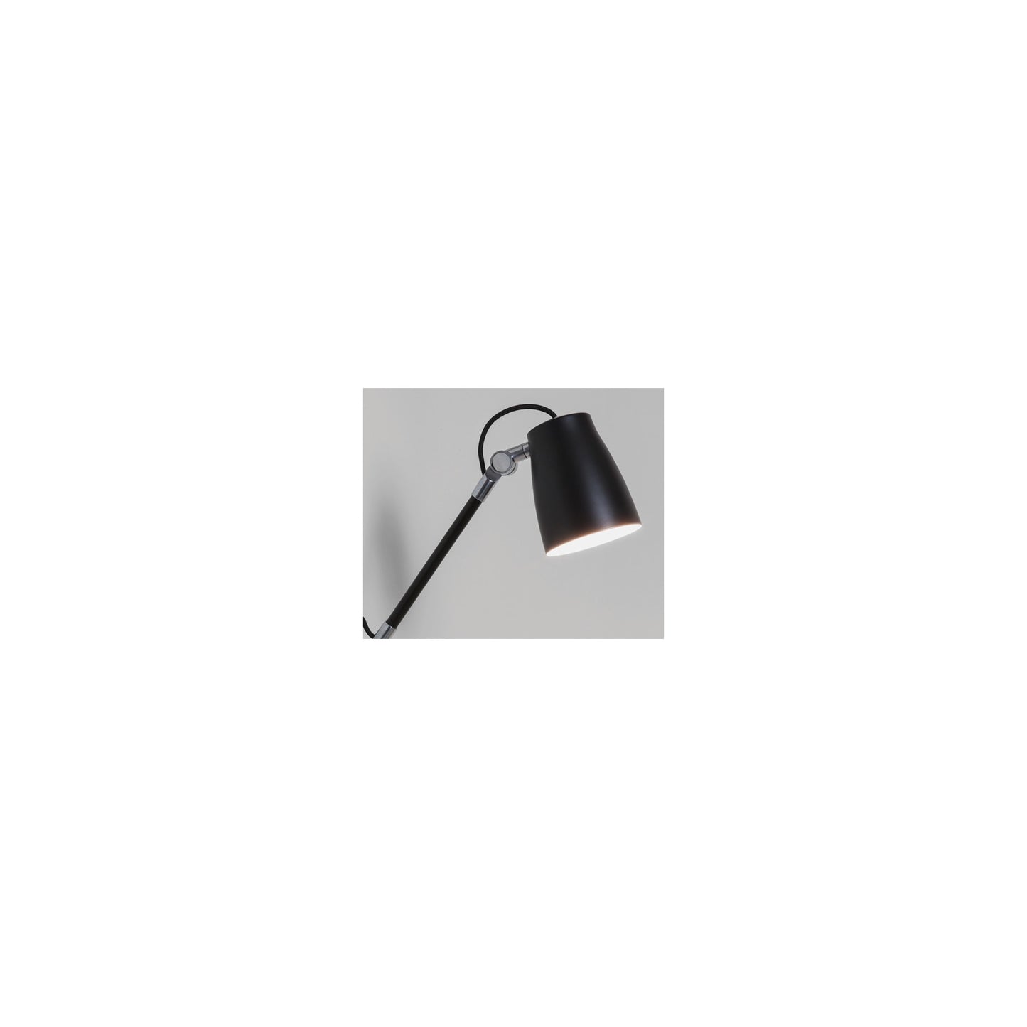 Atelier Grande Wall Light