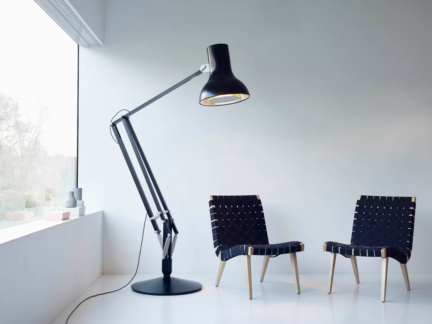 Type 75 Giant Desk Lamp