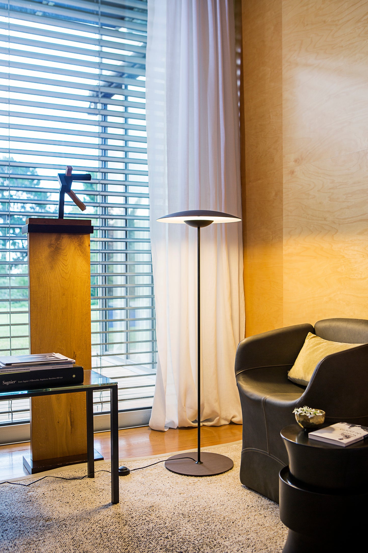 Ginger P LED Floor Lamp