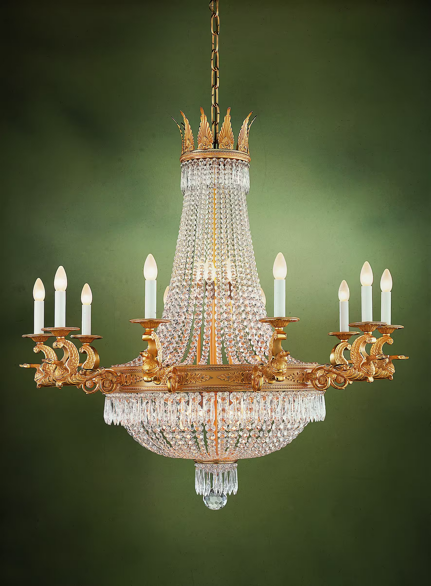 Royal Heritage 23-Light Chandelier