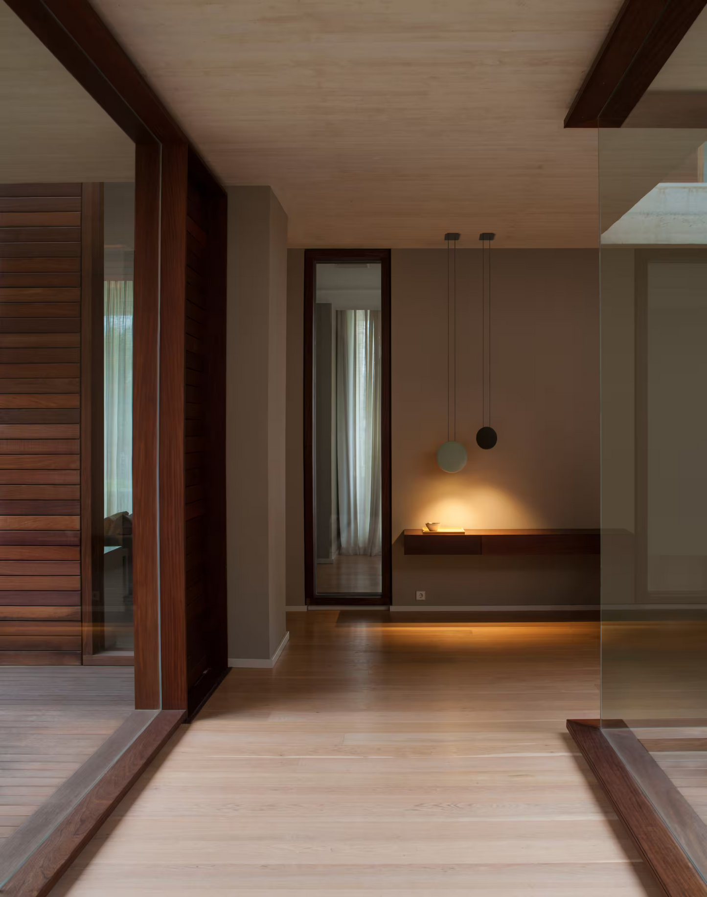 Cosmos Small Sculptural Dimmable Pendant