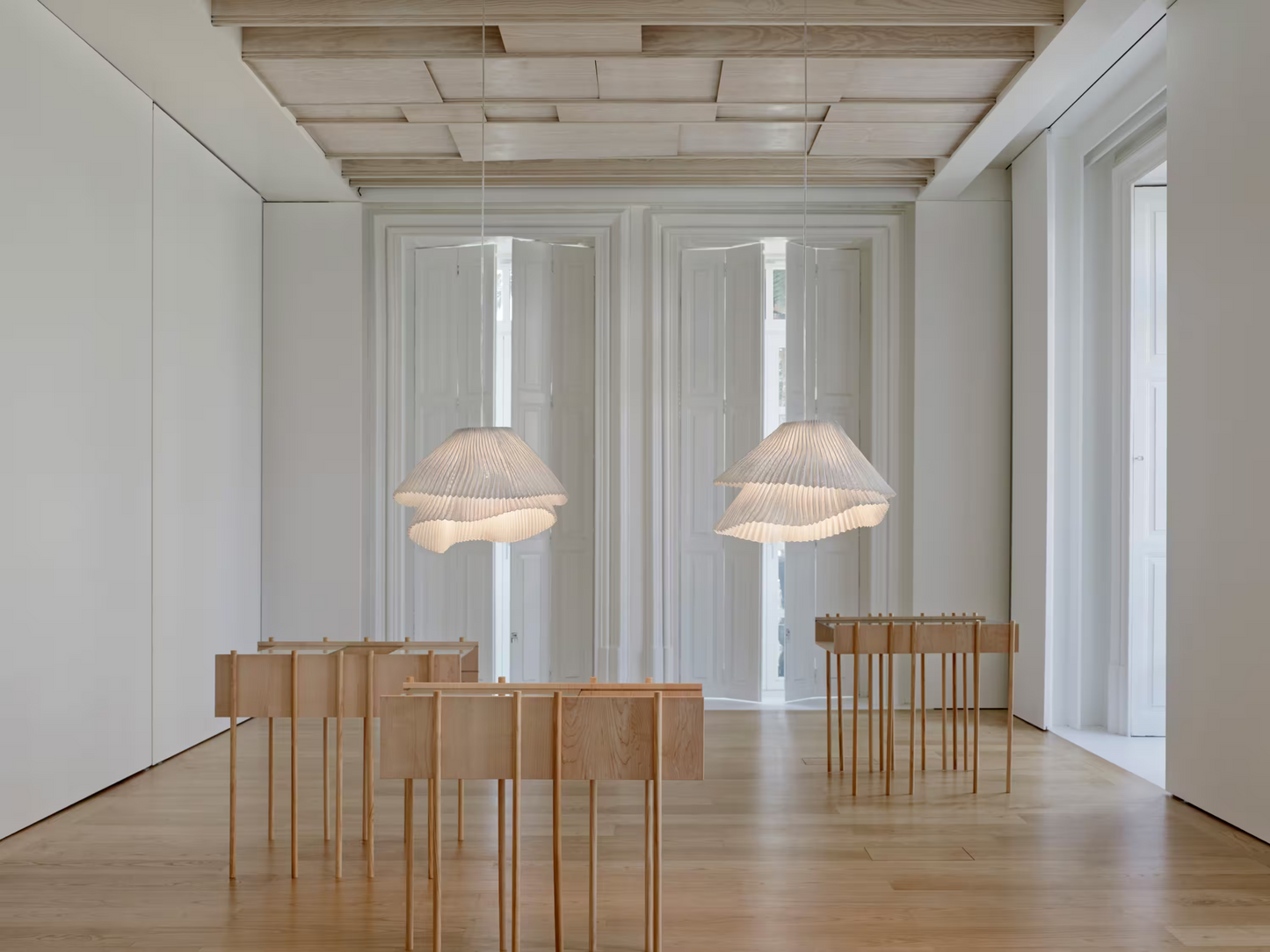 Tempo Vivace Large LED Pendant with Two Overlapping Layers of Pleated Steel Mesh