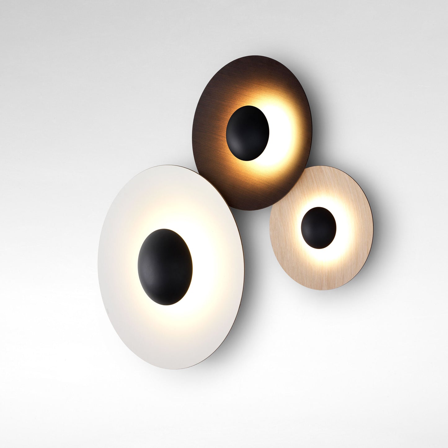Ginger 42 C Medium LED Wall Light with Lacquered Metal Aluminium Dissipater