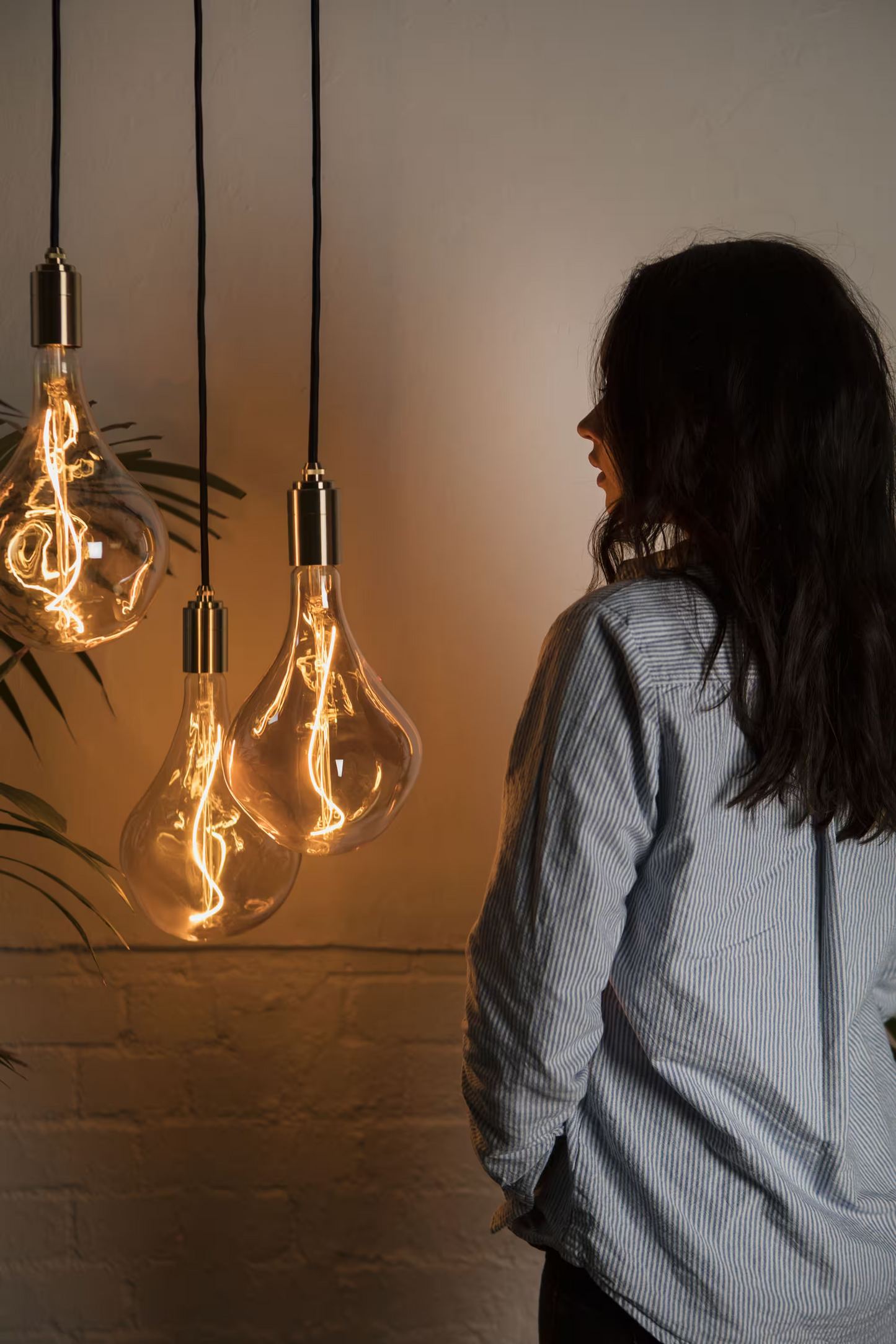 Voronoi II Large Tinted Glass Bulb with Pendant